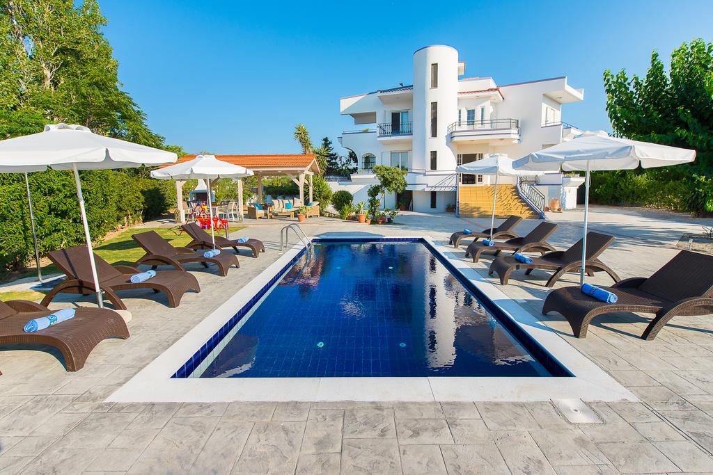 Villa Giovanni Faliraki Bagian luar foto